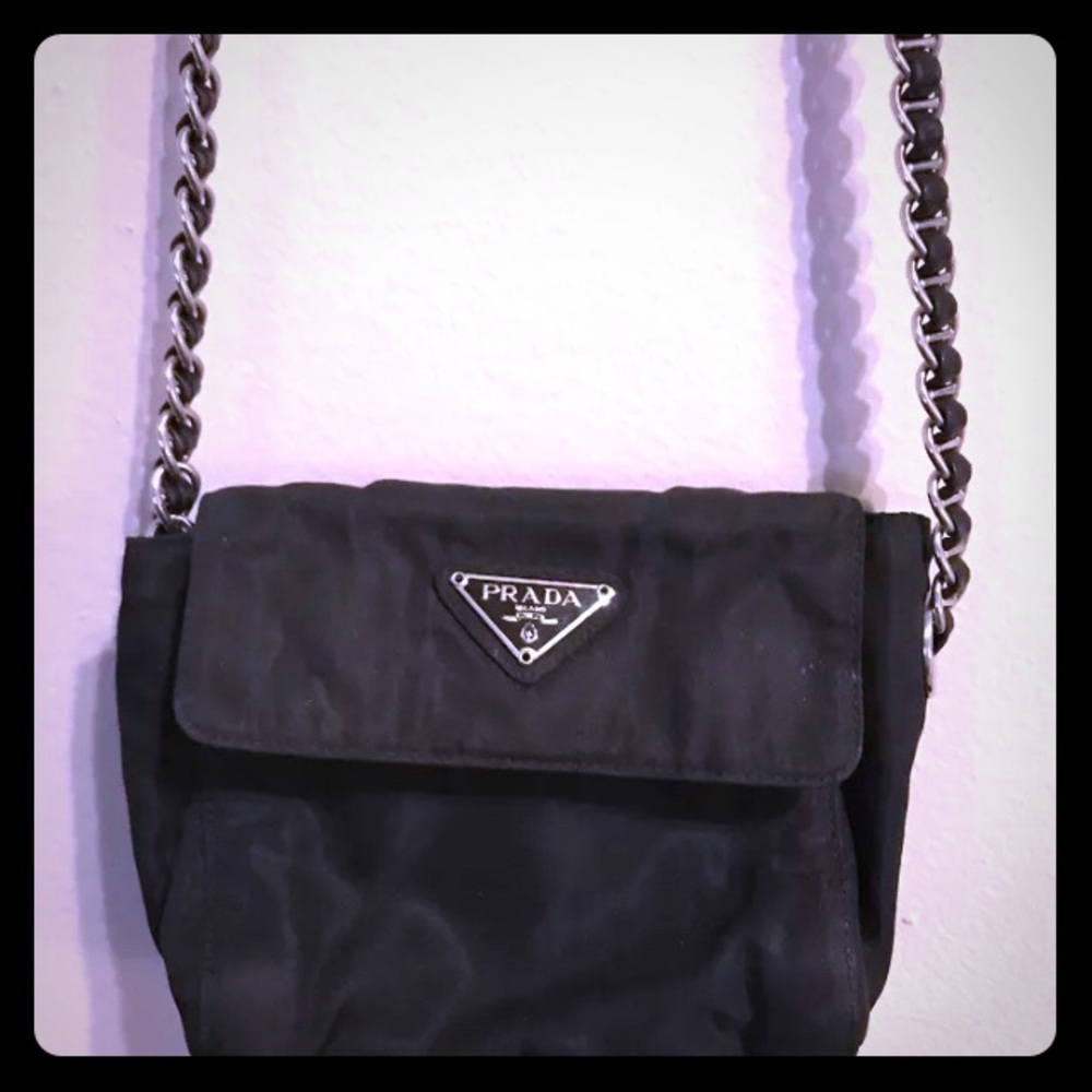 Vintage mini Prada crossbody w silver chain.